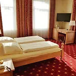 Kronprinz Garni Hotel