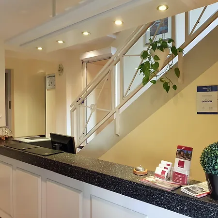 Hotel Kronprinz Garni 3*