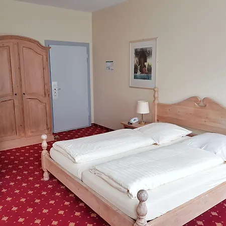Kronprinz Garni Otel 3*