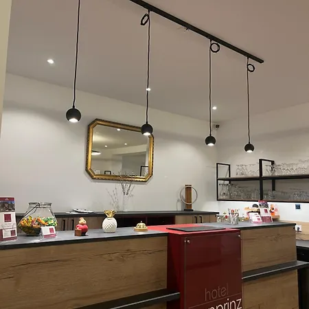 Ξενοδοχείο Kronprinz Garni 3*