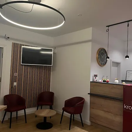 מלון Kronprinz Garni 3*