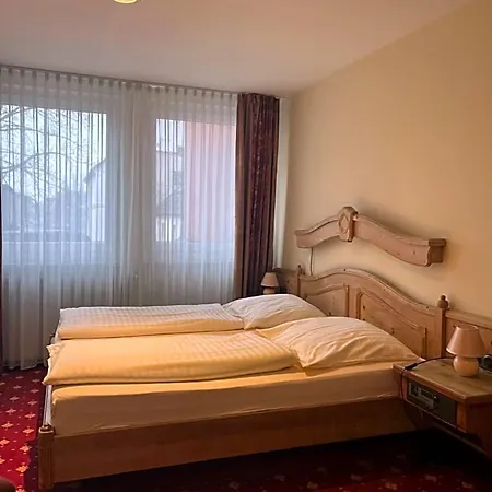 Kronprinz Garni Hotel 3*