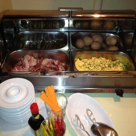 Ξενοδοχείο Kronprinz Garni Μίντεν