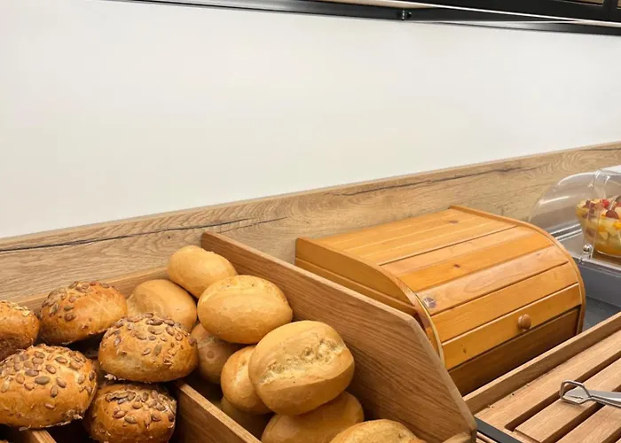 Hotel Kronprinz Garni 3*